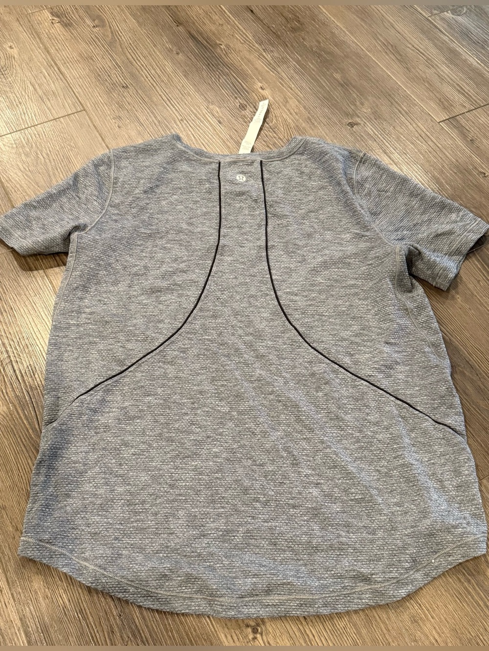 Lululemon Long Distance Short Sleeve Heathered Gray Size 6